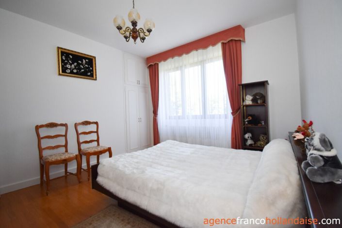 Image No.10-4 Bed House for sale