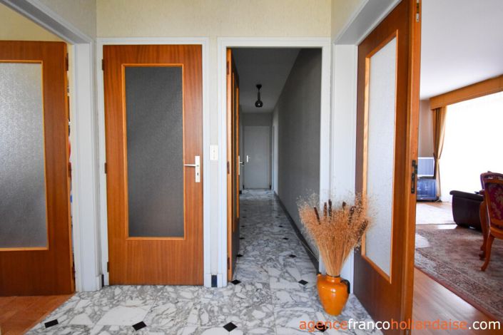 Image No.13-4 Bed House for sale