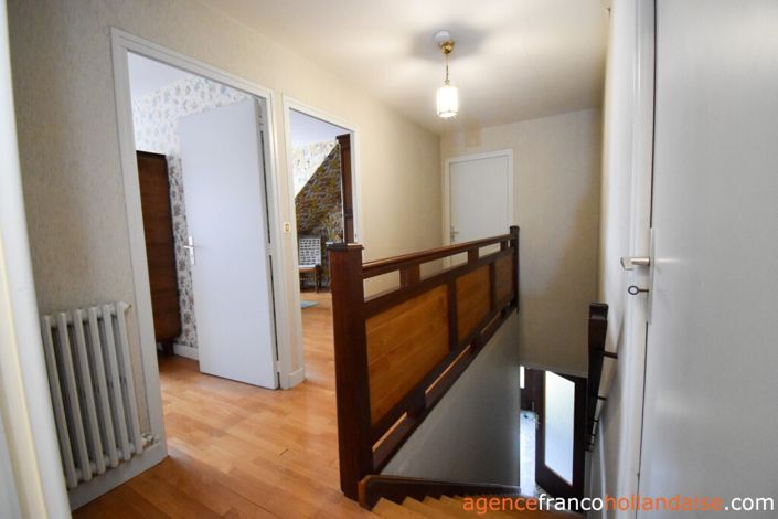 Image No.21-4 Bed House for sale