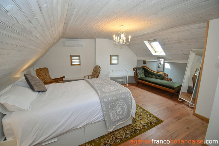 Image No.9-3 Bed House for sale