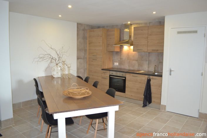 Image No.6-15 Bed House for sale