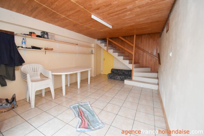 Image No.18-5 Bed House for sale