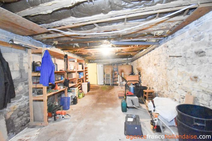 Image No.19-5 Bed House for sale