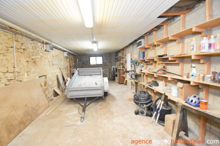 Image No.21-5 Bed House for sale