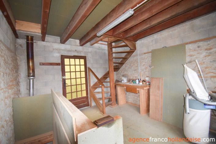 Image No.24-5 Bed House for sale