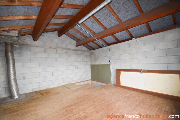 Image No.26-5 Bed House for sale