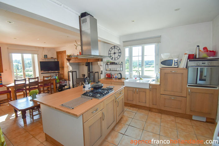 Image No.7-3 Bed House for sale