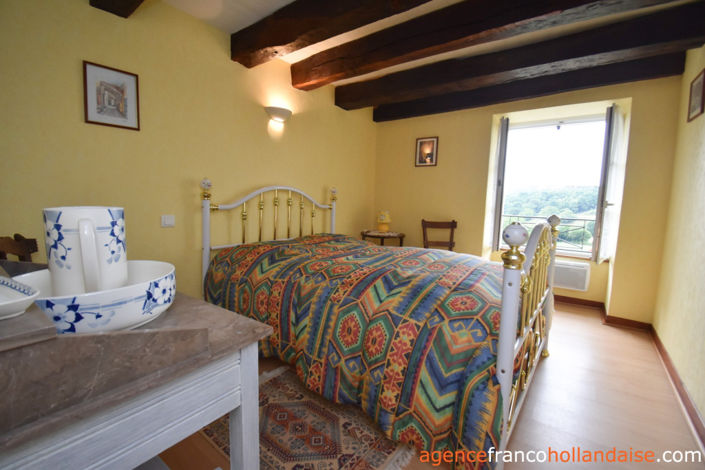 Image No.16-4 Bed House for sale