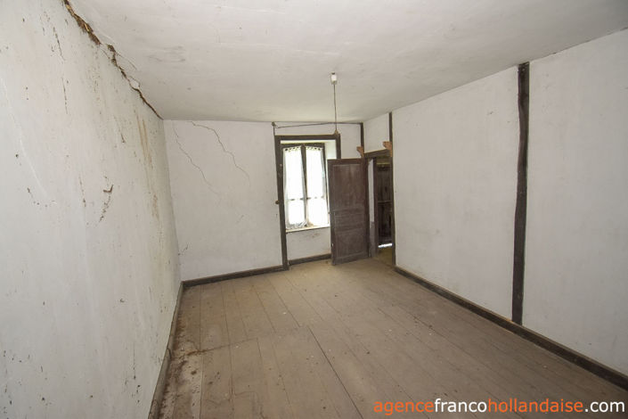 Image No.6-House for sale