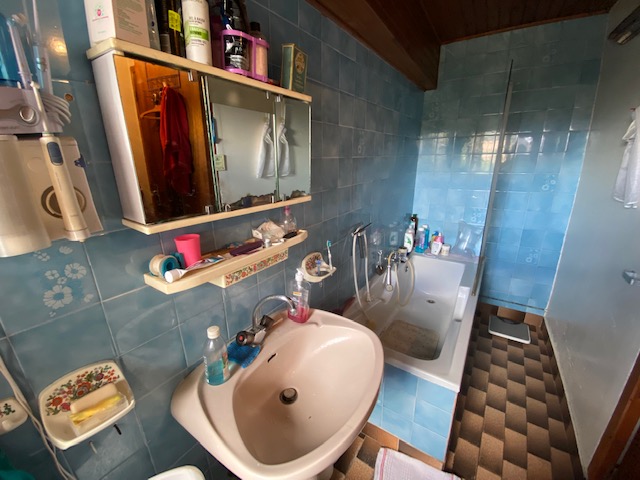 Image No.13-4 Bed Property for sale