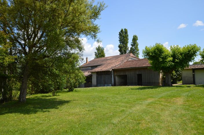 Image No.4-4 Bed Property for sale