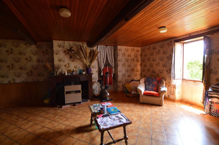 Image No.8-4 Bed Property for sale