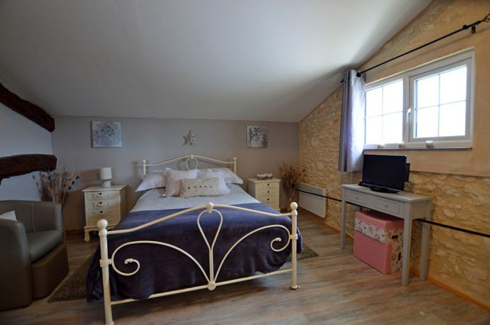 Image No.15-9 Bed Country House for sale