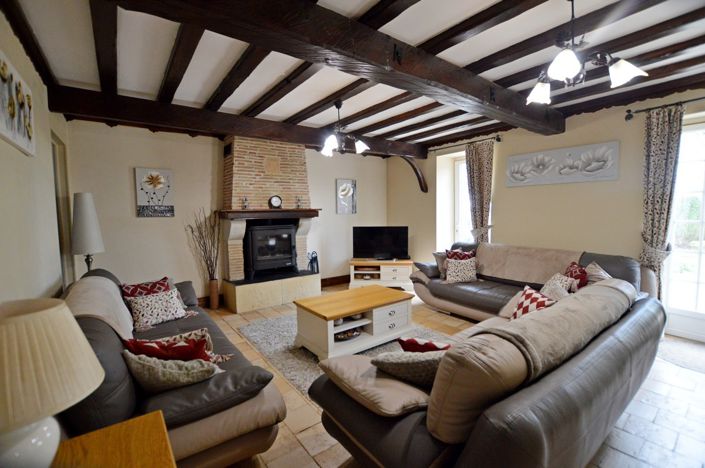 Image No.17-9 Bed Country House for sale