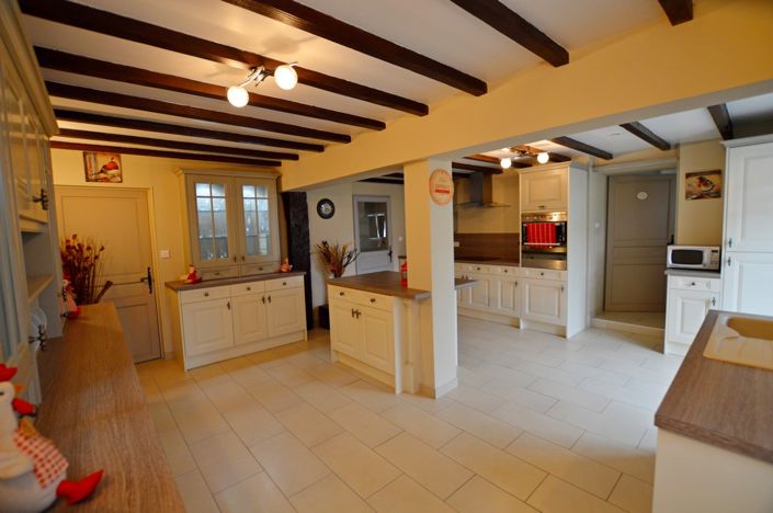 Image No.19-9 Bed Country House for sale