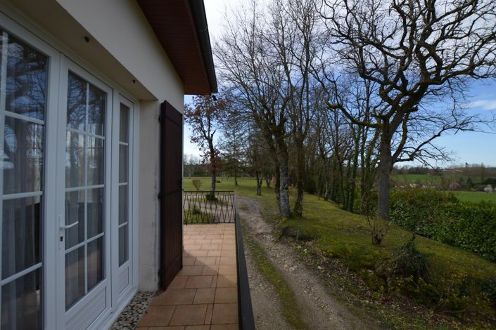 Image No.9-3 Bed Country House for sale