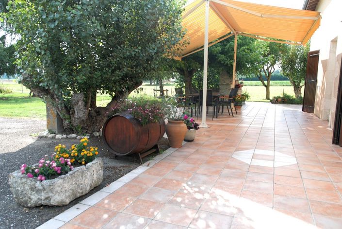 Image No.9-5 Bed Property for sale