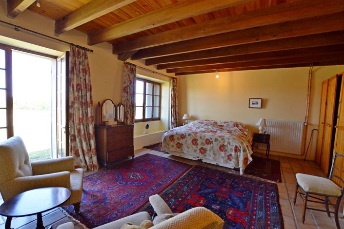 Image No.20-4 Bed Property for sale