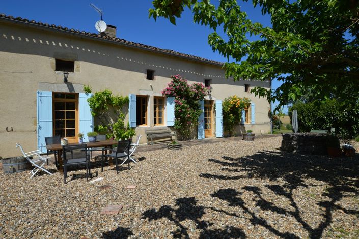 Image No.5-4 Bed Property for sale