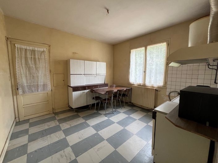 Image No.7-3 Bed Village House for sale