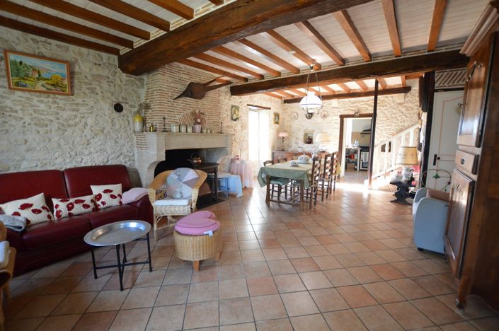 Image No.9-4 Bed Property for sale