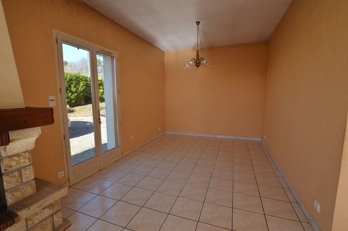 Image No.8-2 Bed Country House for sale