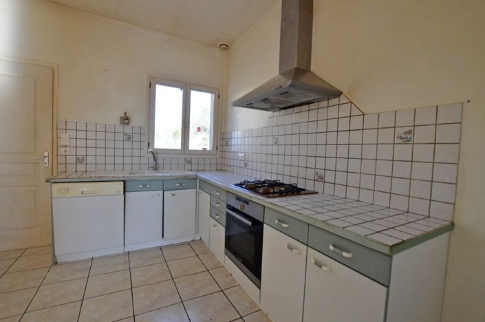 Image No.10-2 Bed Country House for sale