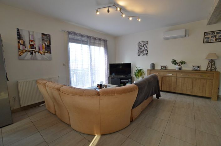 Image No.11-3 Bed Country House for sale