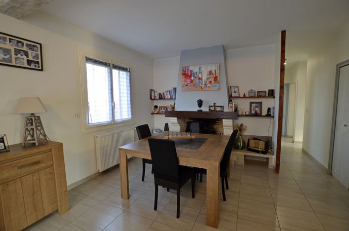 Image No.10-3 Bed Country House for sale