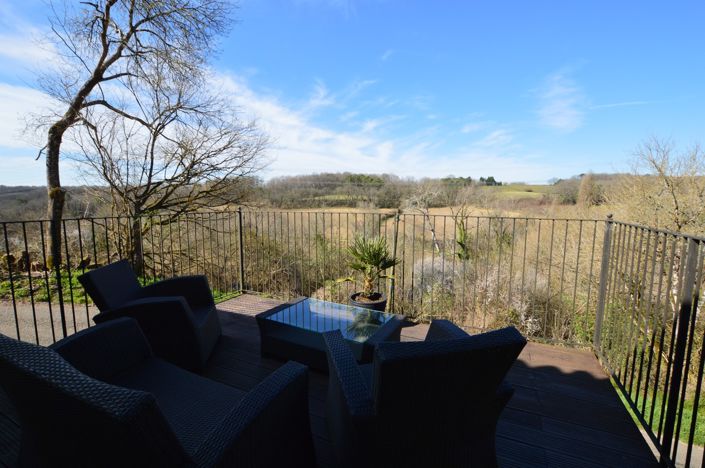 Image No.6-6 Bed Country House for sale