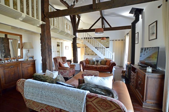 Image No.7-6 Bed Country House for sale