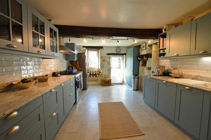 Image No.9-6 Bed Country House for sale