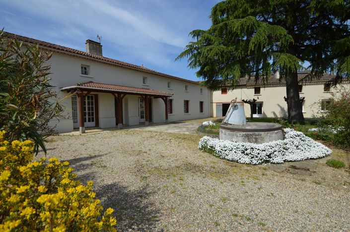 Image No.1-5 Bed Country House for sale