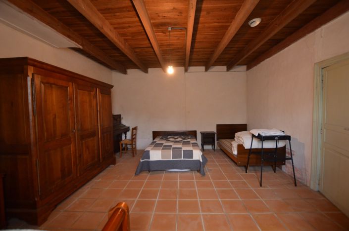 Image No.8-2 Bed Country House for sale