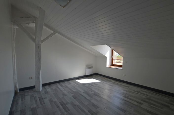 Image No.10-7 Bed Country House for sale