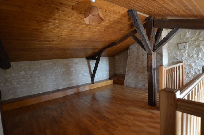 Image No.12-7 Bed Country House for sale