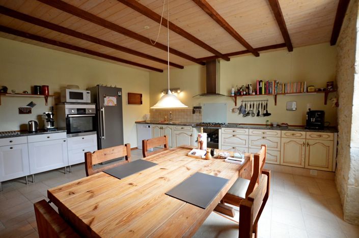 Image No.10-3 Bed Country House for sale