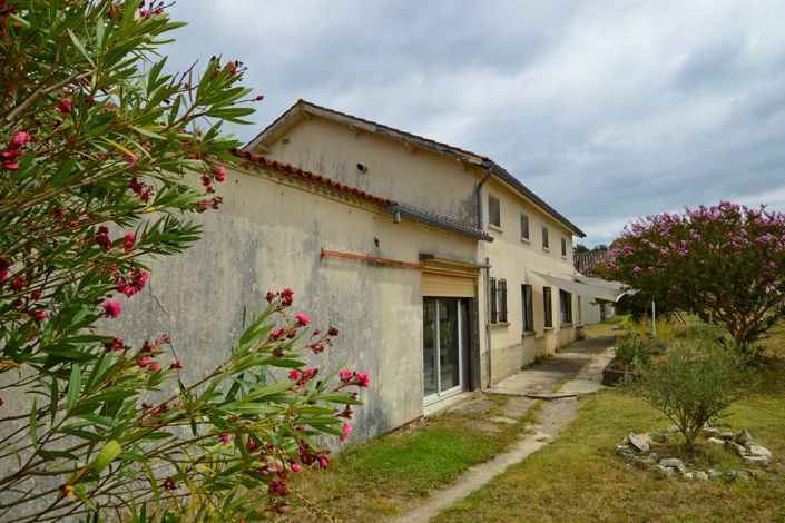 Image No.7-5 Bed Country House for sale