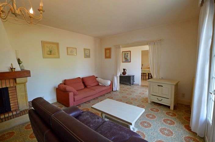 Image No.8-3 Bed Country House for sale