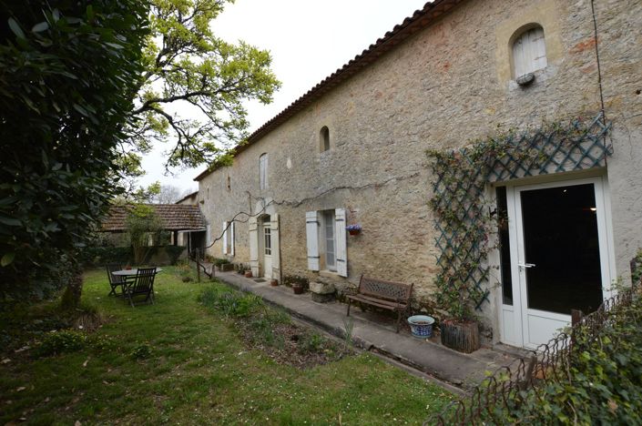 Image No.1-3 Bed Property for sale