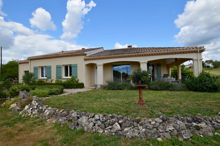 Image No.1-3 Bed Country House for sale