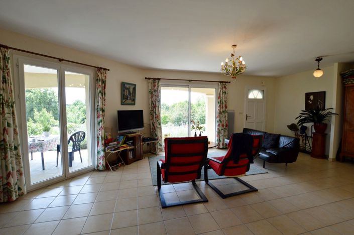 Image No.8-3 Bed Country House for sale