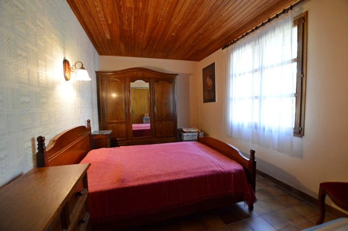 Image No.16-5 Bed Country House for sale