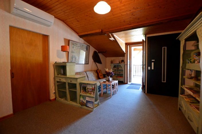 Image No.19-5 Bed Country House for sale