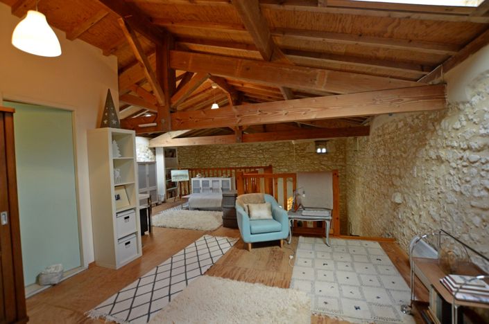 Image No.22-2 Bed Country House for sale