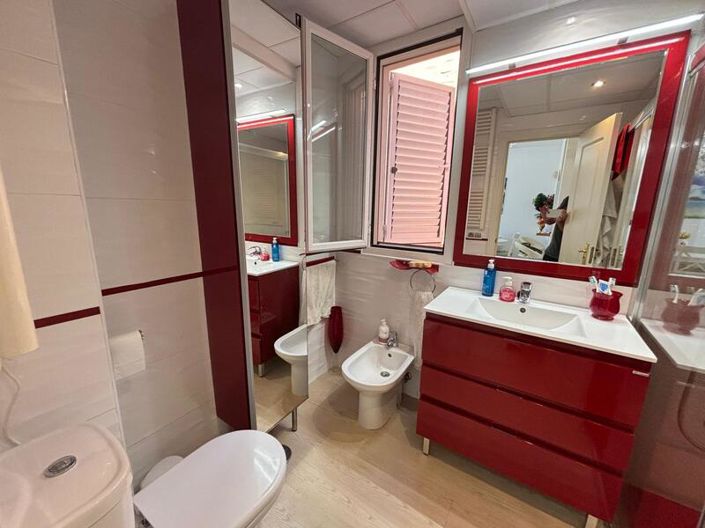 Image No.19-2 Bed Apartment for sale