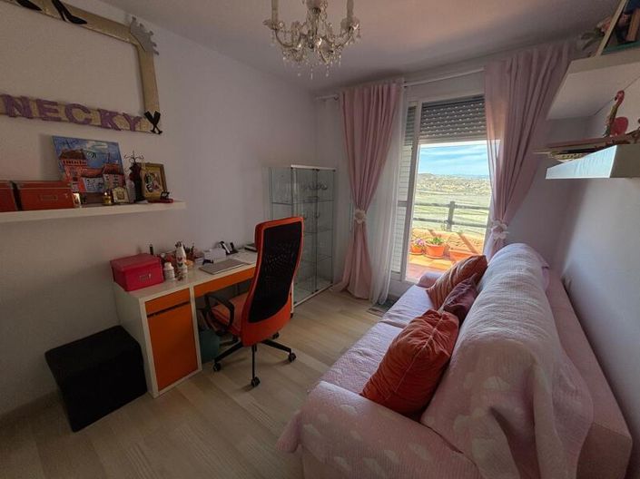 Image No.25-2 Bed Apartment for sale