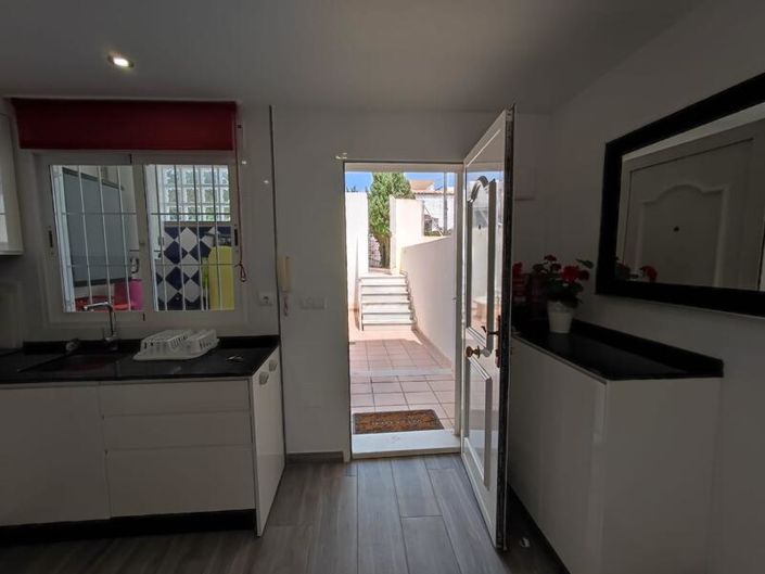 Image No.14-2 Bed Townhouse for sale