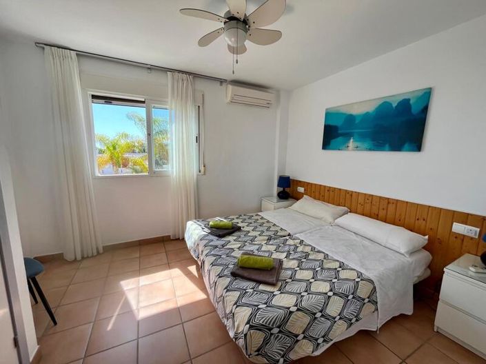 Image No.17-2 Bed Townhouse for sale