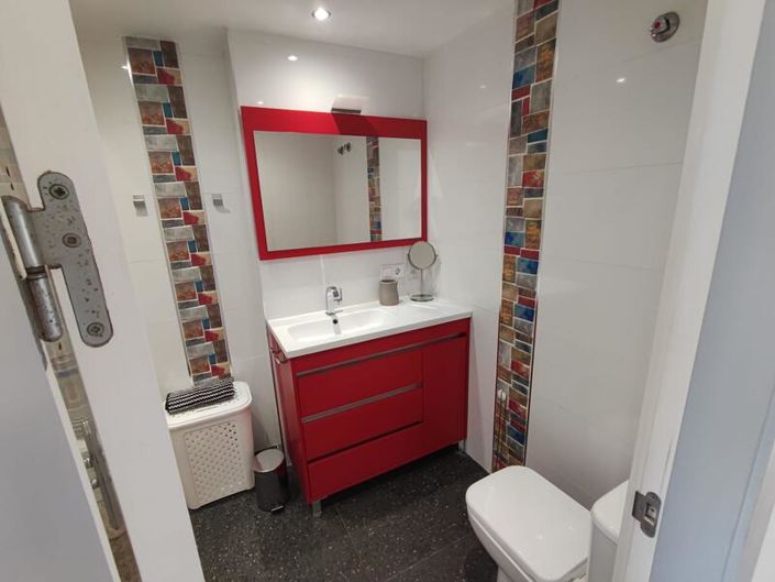 Image No.21-2 Bed Townhouse for sale